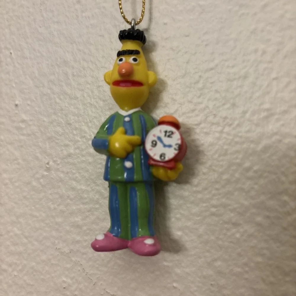Ornament Bert Holding Clock Sesame Street Vintage 80's Figure Figurine 2